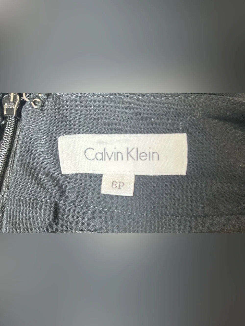 Calvin Klein Black Wool Pencil Skirt – Size 6P (Petite) – Professional Workwear